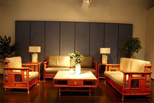 赛博体育它是世界最贵红木沙发：百位大师花6年时间做成售价4千万(图1)