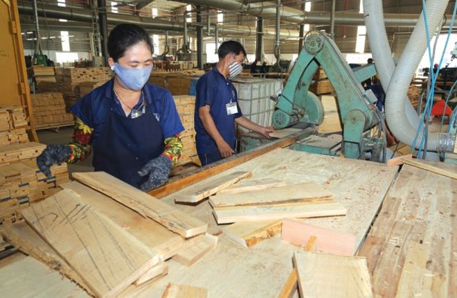 赛博体育越南将在7、8月迎来木材出口复苏(图1)